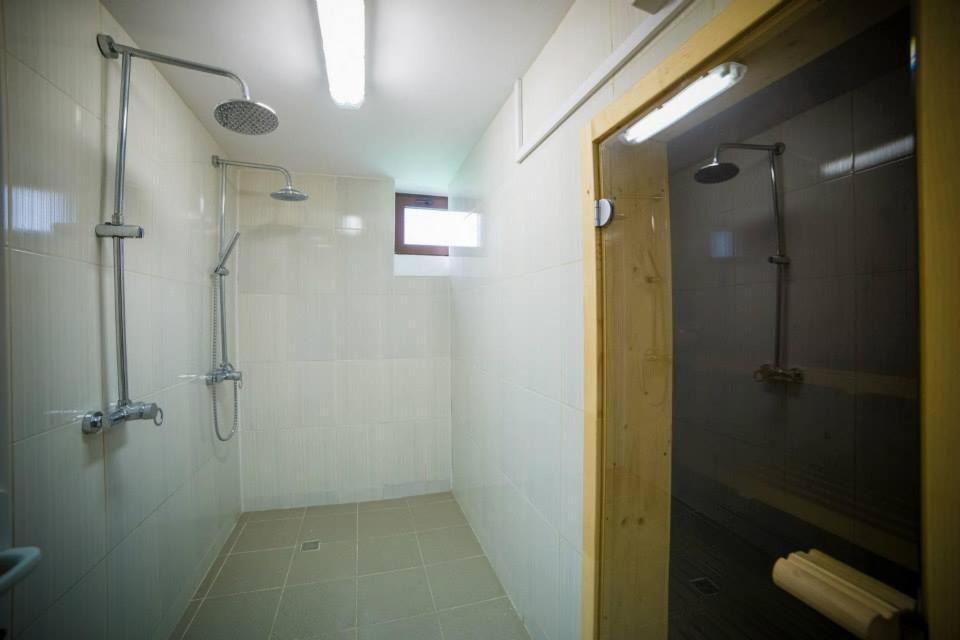Hotel Gclub Breaza  Exterior photo